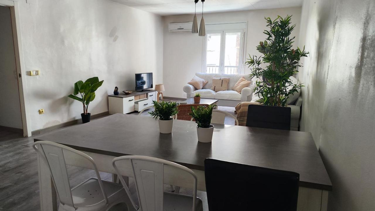Boutique 2 Apartamento Ave Centro Lleida Zimmer foto